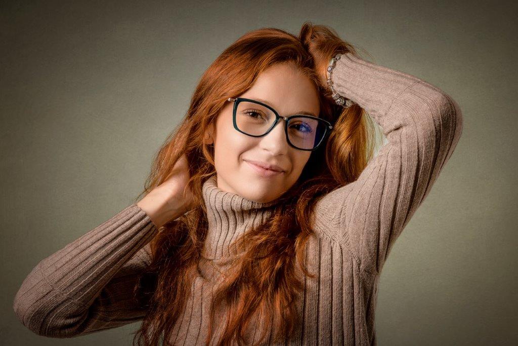 Porträt mit Brille aus dem Fotoshooting von matena moments, Bild 2 von 5