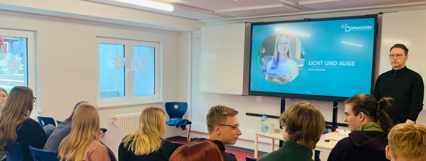 Impressionen zur Schulung über Augengesundheit an der Oberbarnimschule