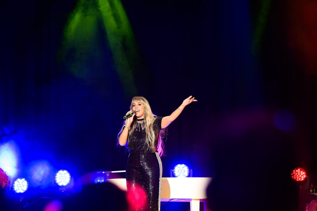 Gesangsauftritt im Saal des Haus Schwärzetal bei der Benefiz-Gala 2023
