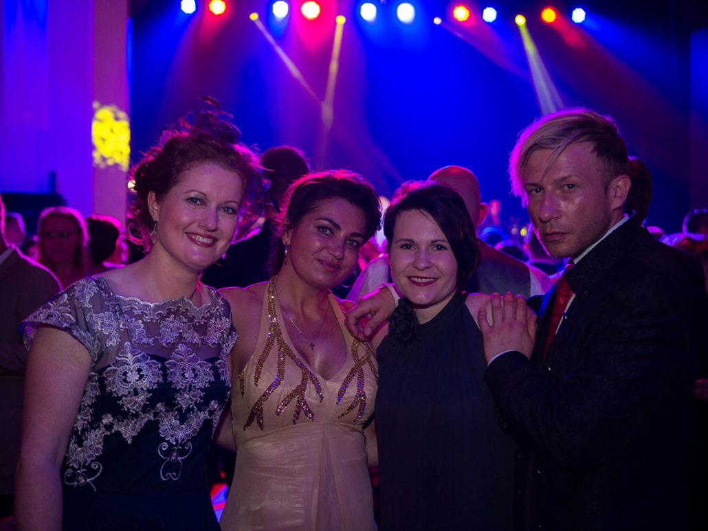 Gäste am Abend des 22. brillenball 2017 von hoffmann und brillen
